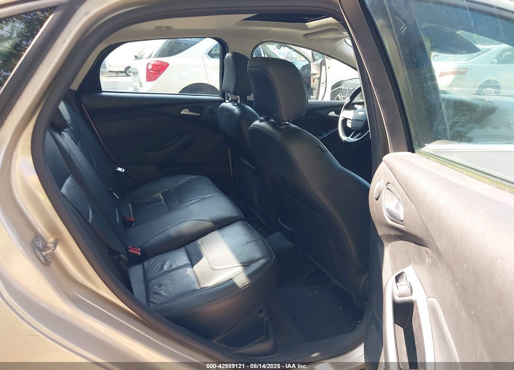 2017 FORD FOCUS TITANIUM VIN: 1FADP3J28HL331830
