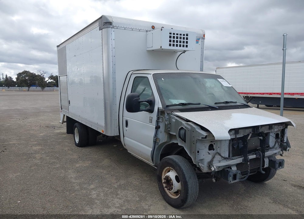 2014 FORD ECONOLINE E450 SUPER DUTY CUTWY VAN VIN: 1FDWE4FL6EDA17837