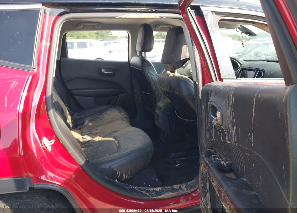 2019 JEEP COMPASS VIN: 3C4NJDCB9KT639927