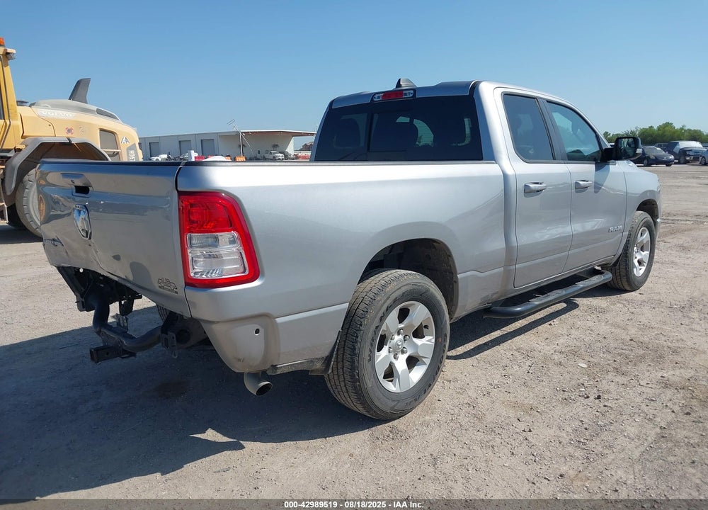 2022 RAM 1500 VIN: 1C6RREBG3NN276579