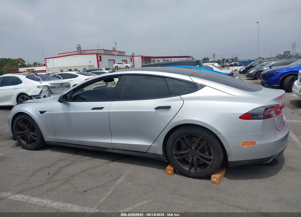 2014 TESLA MODEL S VIN: 5YJSA1H18EFP66818