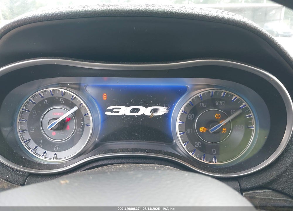 2015 CHRYSLER 300 VIN: 2C3CCAEG8FH832971