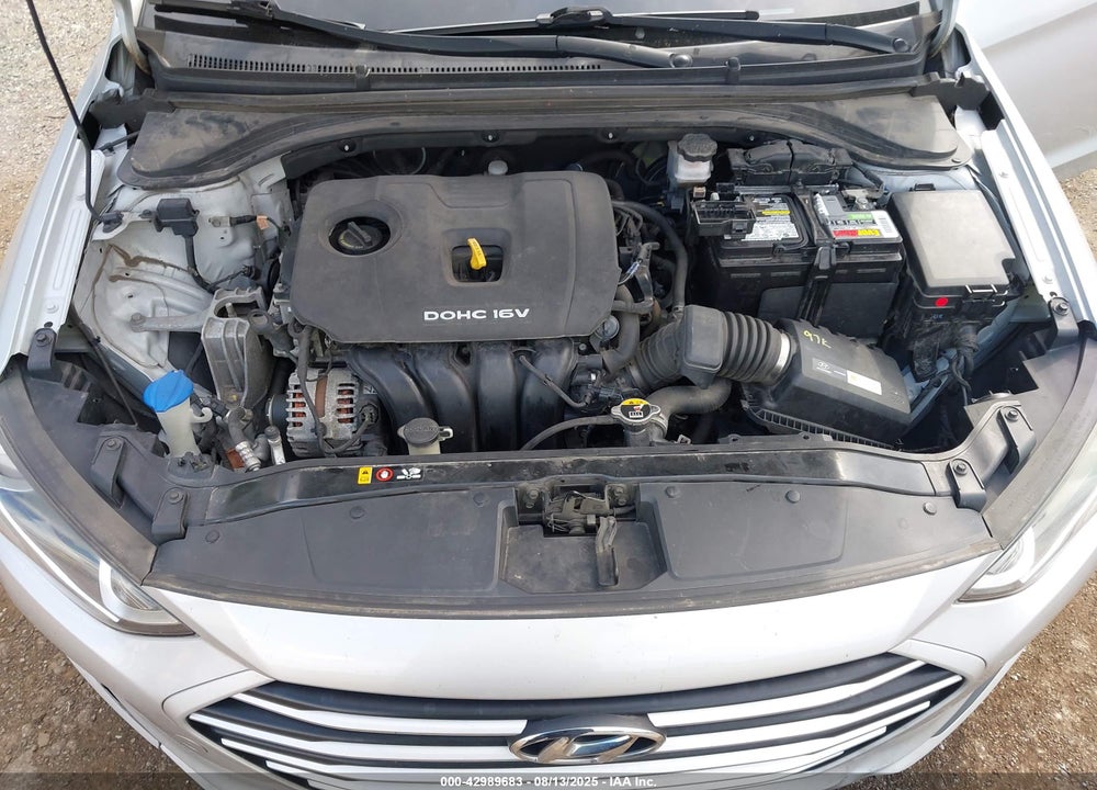 2017 HYUNDAI ELANTRA VIN: KMHD84LF4HU224020