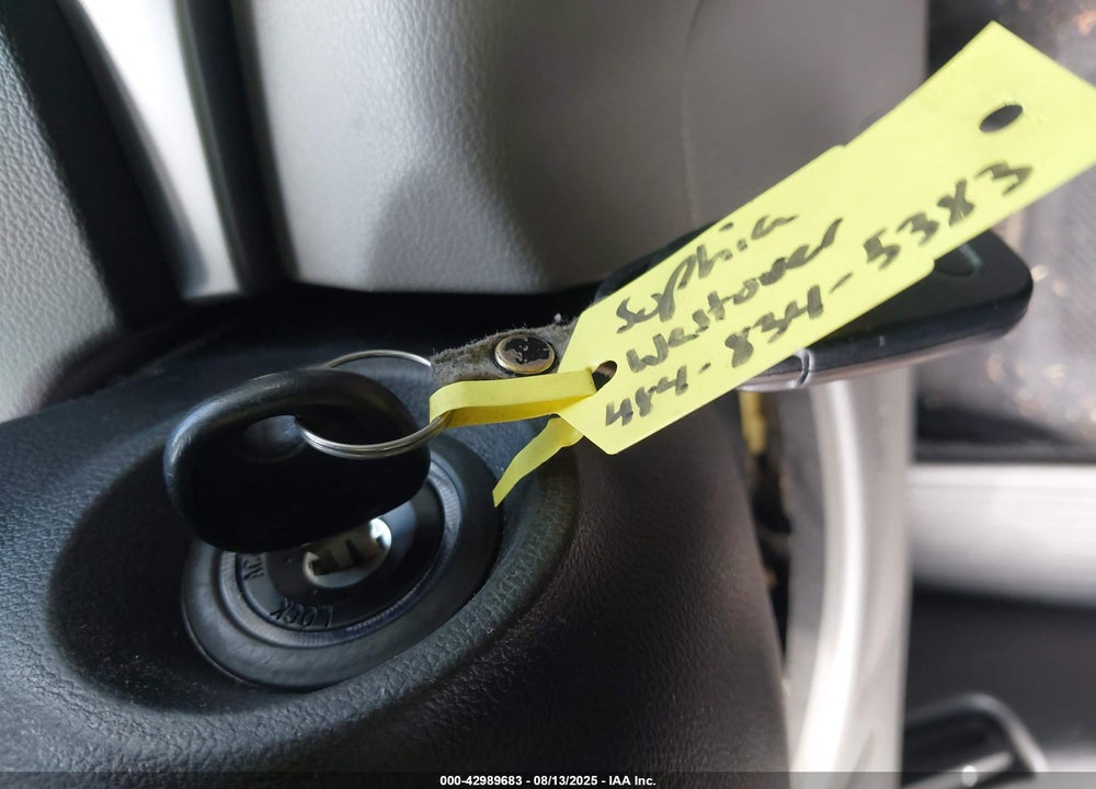 2017 HYUNDAI ELANTRA VIN: KMHD84LF4HU224020