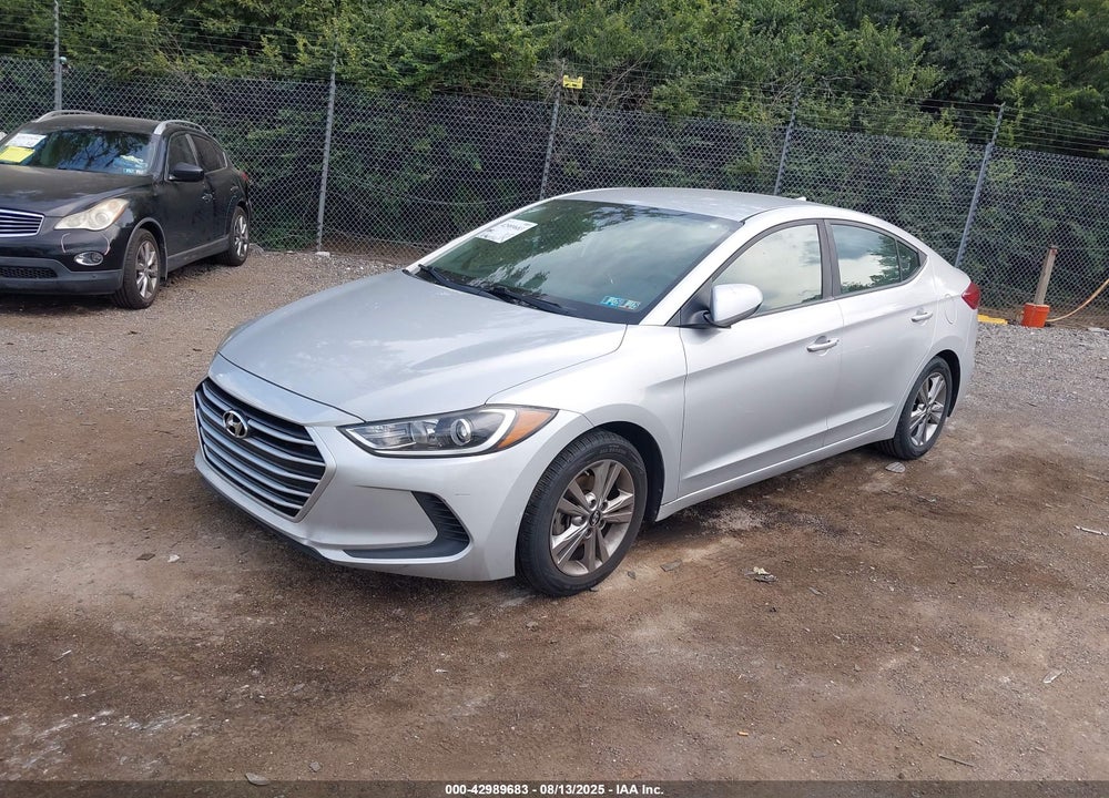 2017 HYUNDAI ELANTRA VIN: KMHD84LF4HU224020