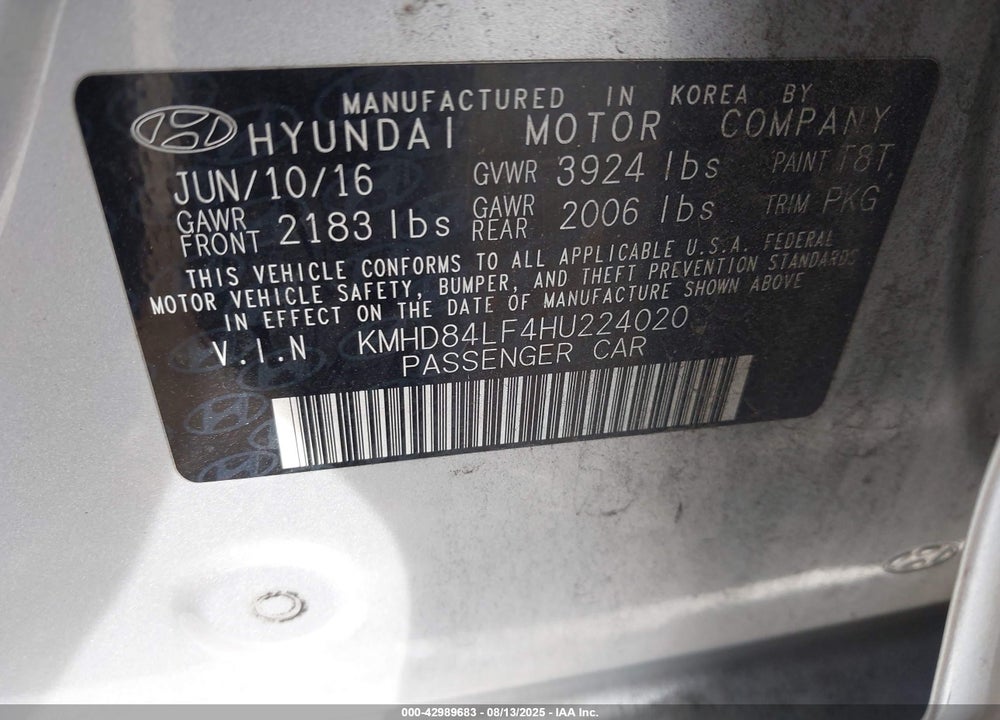 2017 HYUNDAI ELANTRA VIN: KMHD84LF4HU224020