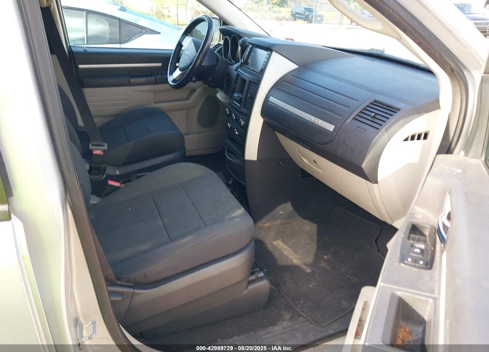 2010 DODGE GRAND CARAVAN VIN: 2D4RN3D10AR477471