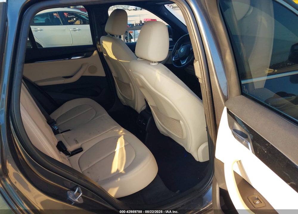 2018 BMW X1 VIN: WBXHU7C35J5H43446