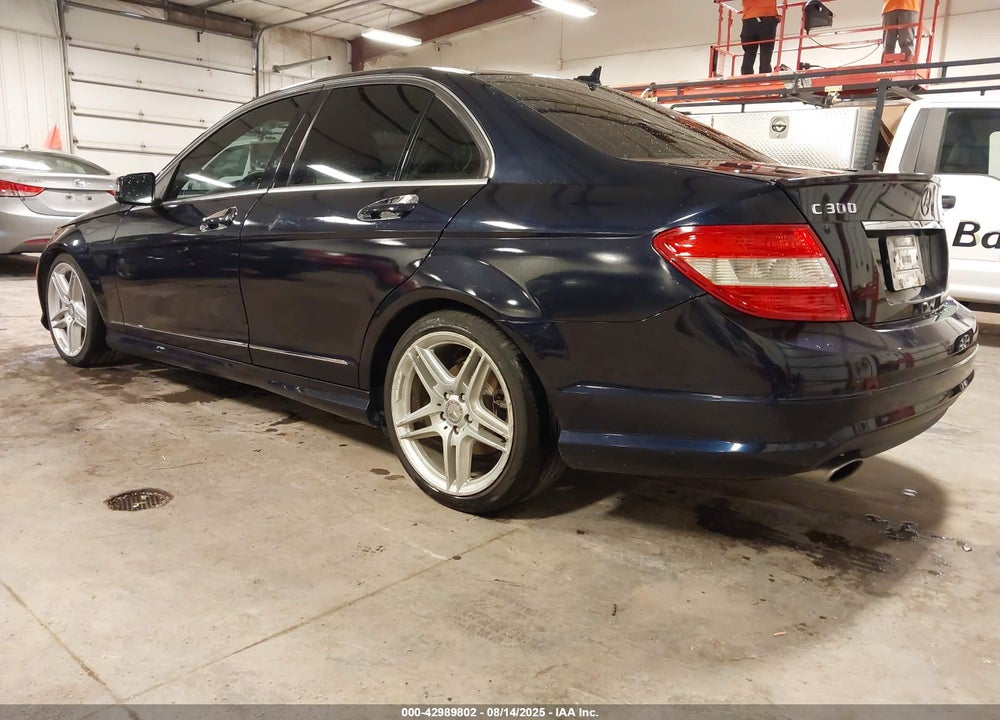 2011 MERCEDES-BENZ C CLASS VIN: WDDGF8BB7BR166532