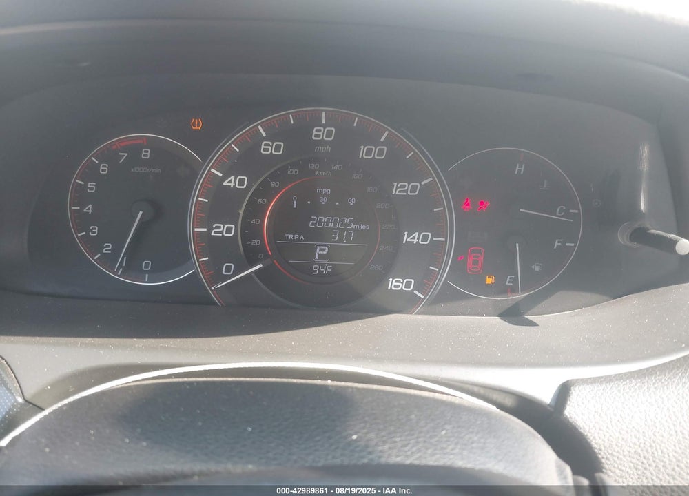 2015 HONDA ACCORD VIN: 1HGCR2F52FA004136