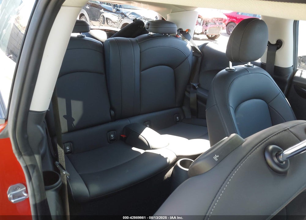2019 MINI HARDTOP VIN: WMWXP5C53K2H31981