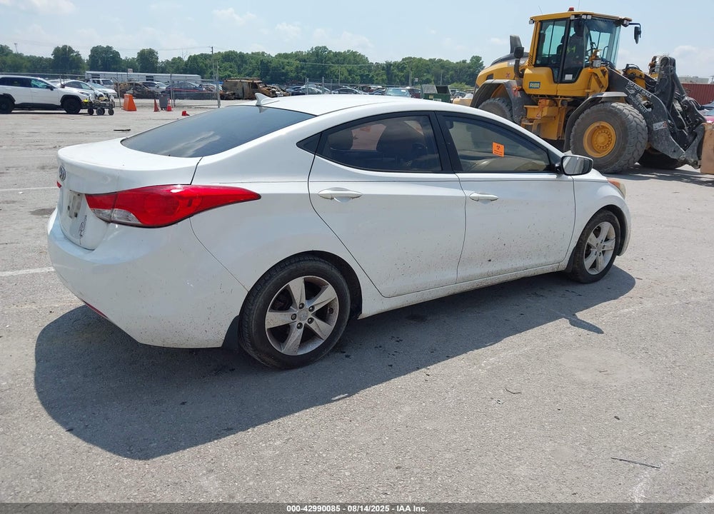 2013 HYUNDAI ELANTRA VIN: 5NPDH4AE9DH178655