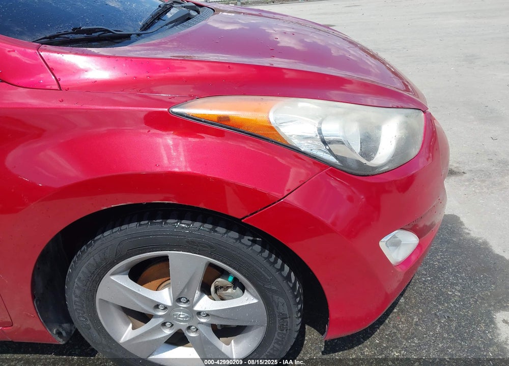 2013 HYUNDAI ELANTRA VIN: KMHDH4AE7DU801045