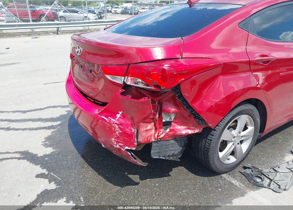 2013 HYUNDAI ELANTRA VIN: KMHDH4AE7DU801045