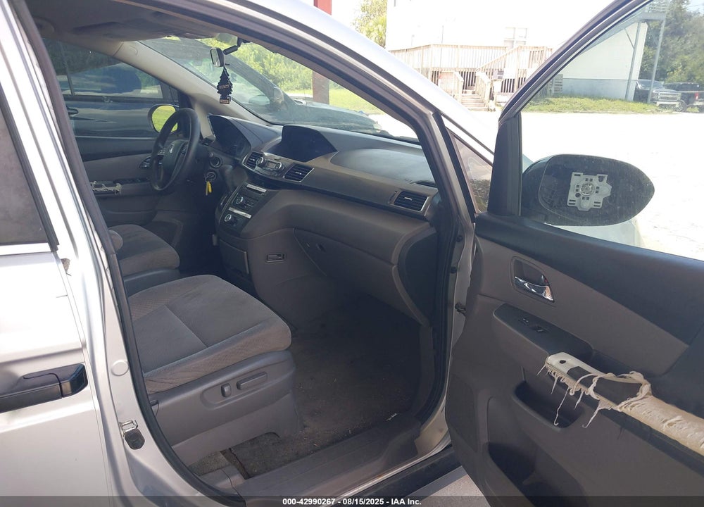 2015 HONDA ODYSSEY LX VIN: 5FNRL5H21FB039823