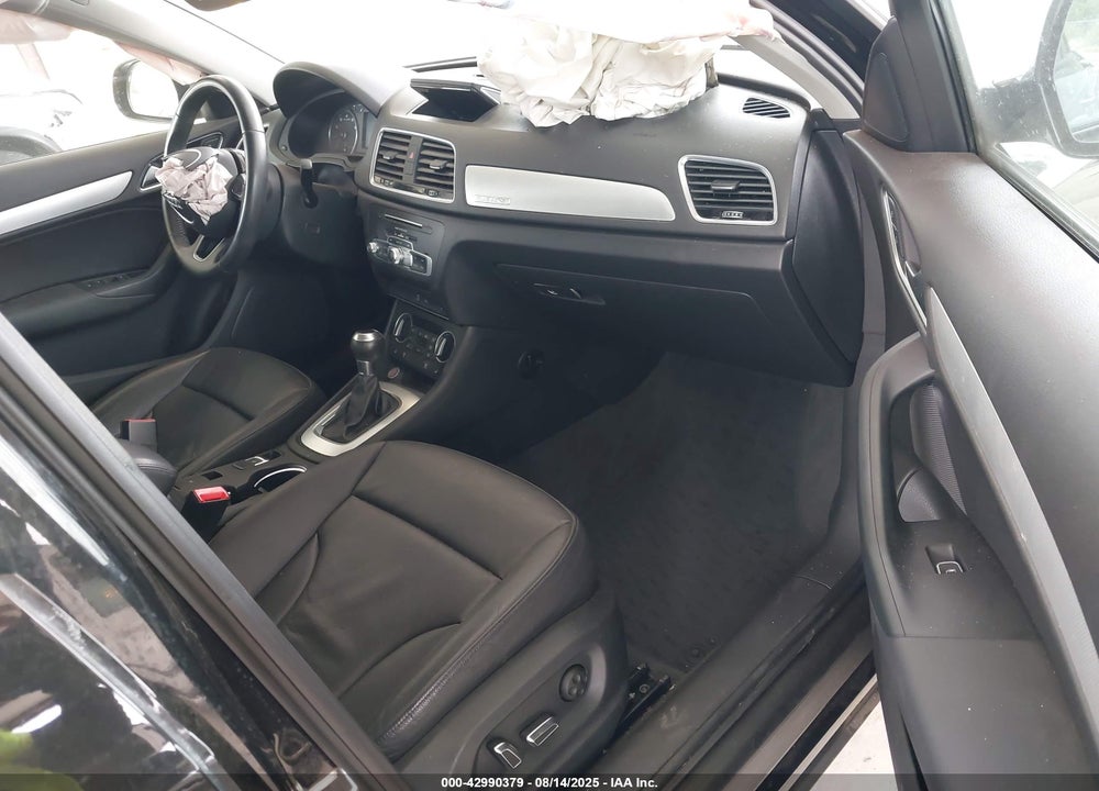 2016 AUDI Q3 VIN: WA1EFCFS3GR000590