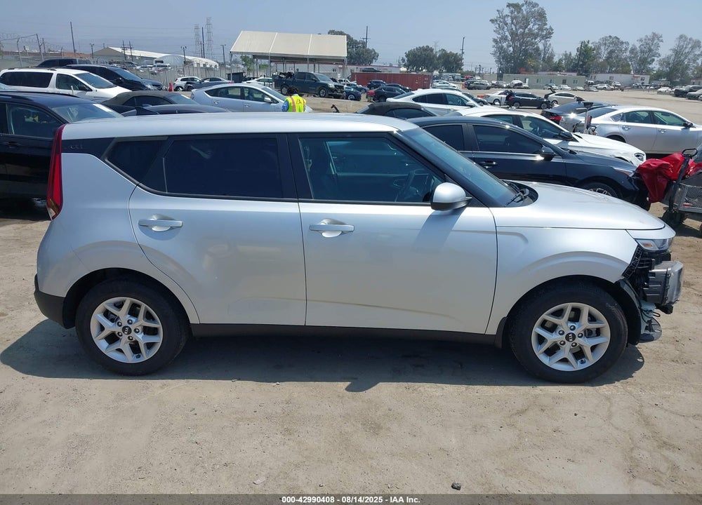 2021 KIA SOUL VIN: KNDJ23AU8M7770722