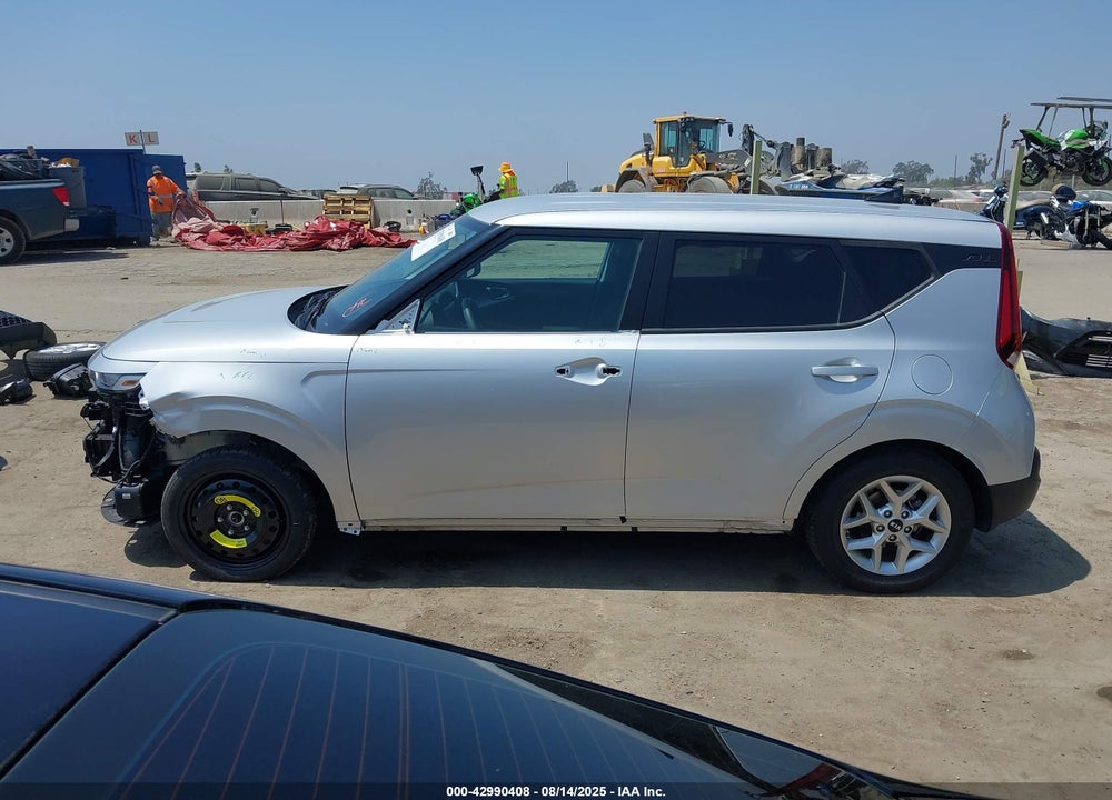2021 KIA SOUL VIN: KNDJ23AU8M7770722