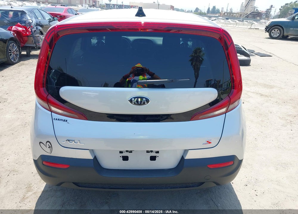 2021 KIA SOUL VIN: KNDJ23AU8M7770722