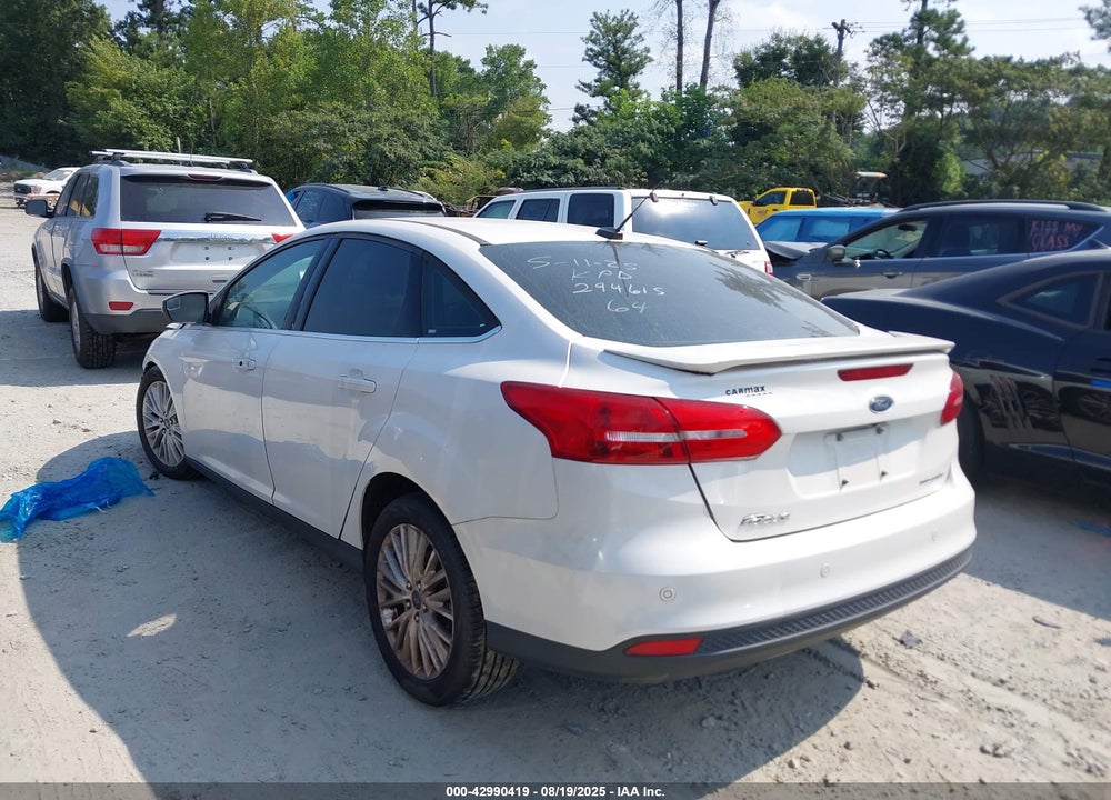 2018 FORD FOCUS VIN: 1FADP3J27JL294615