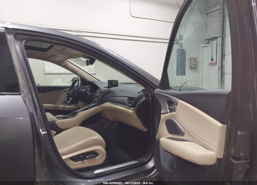 2019 ACURA RDX STANDARD VIN: 5J8TC2H36KL012817