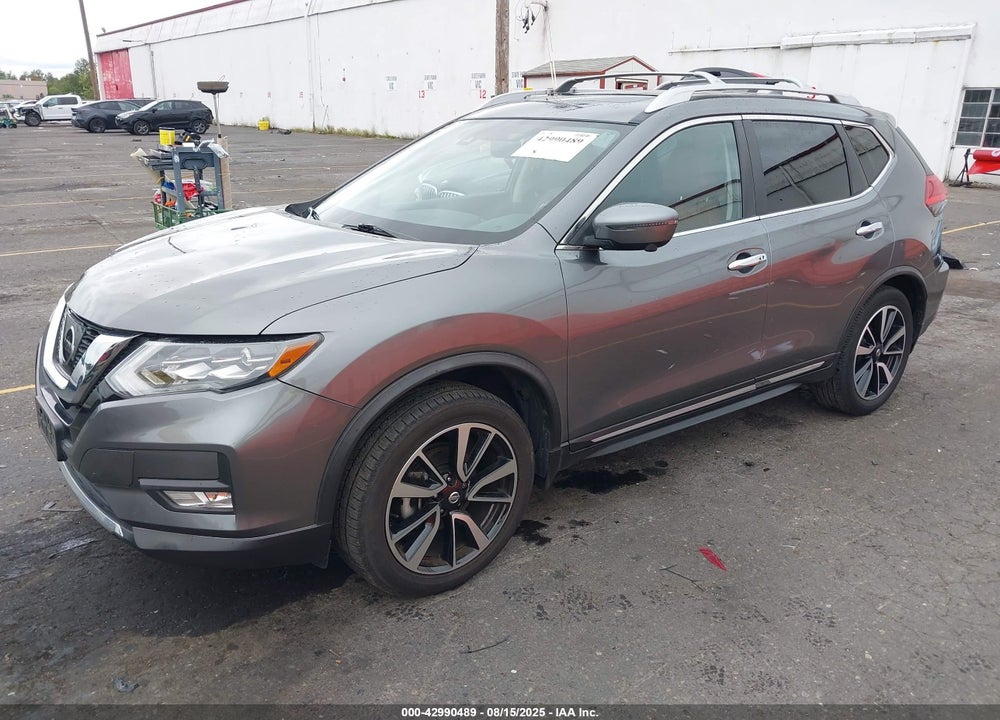 2017 NISSAN ROGUE VIN: JN8AT2MV2HW285696