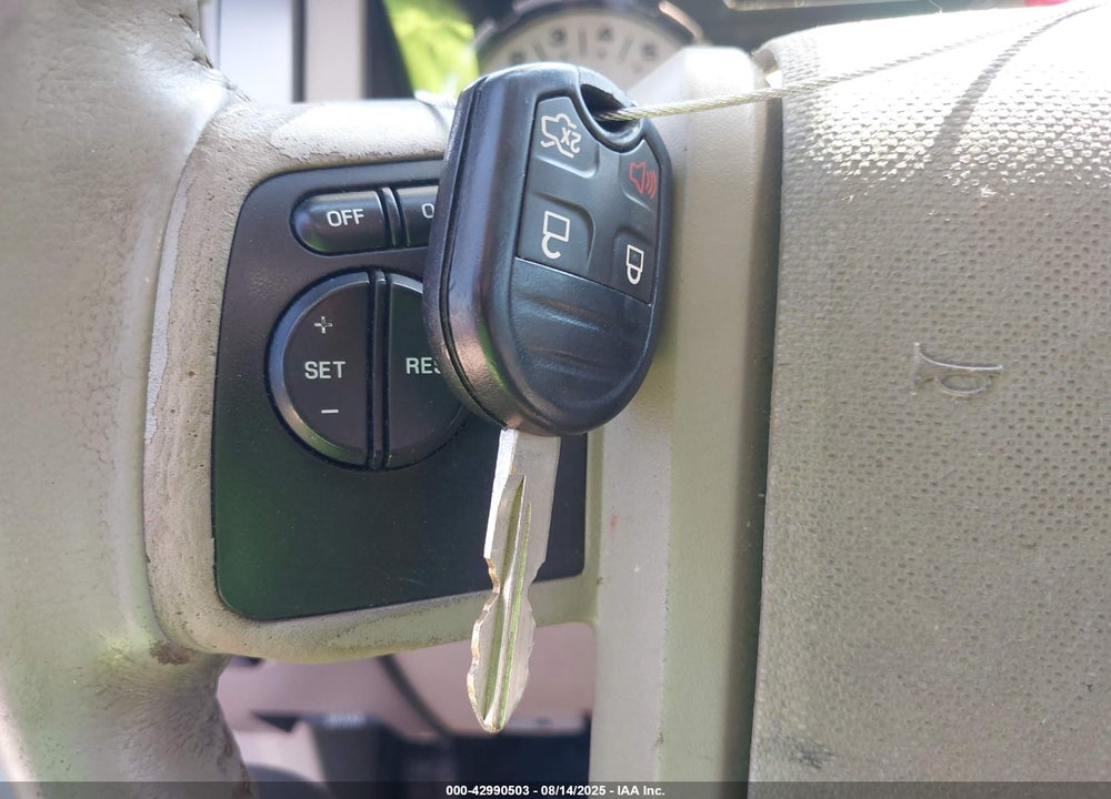 2011 FORD EXPEDITION VIN: 1FMJU1K56BEF13472