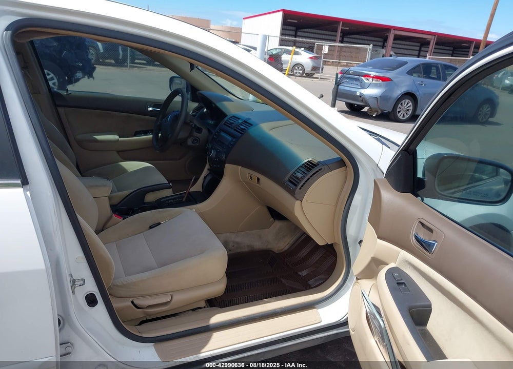 2004 HONDA ACCORD 2.4 LX VIN: 1HGCM56334A040106