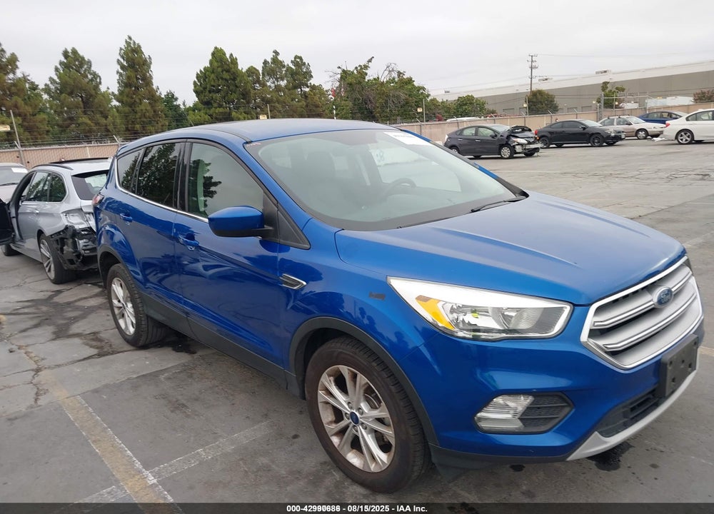2017 FORD ESCAPE SE VIN: 1FMCU0GD8HUC27155