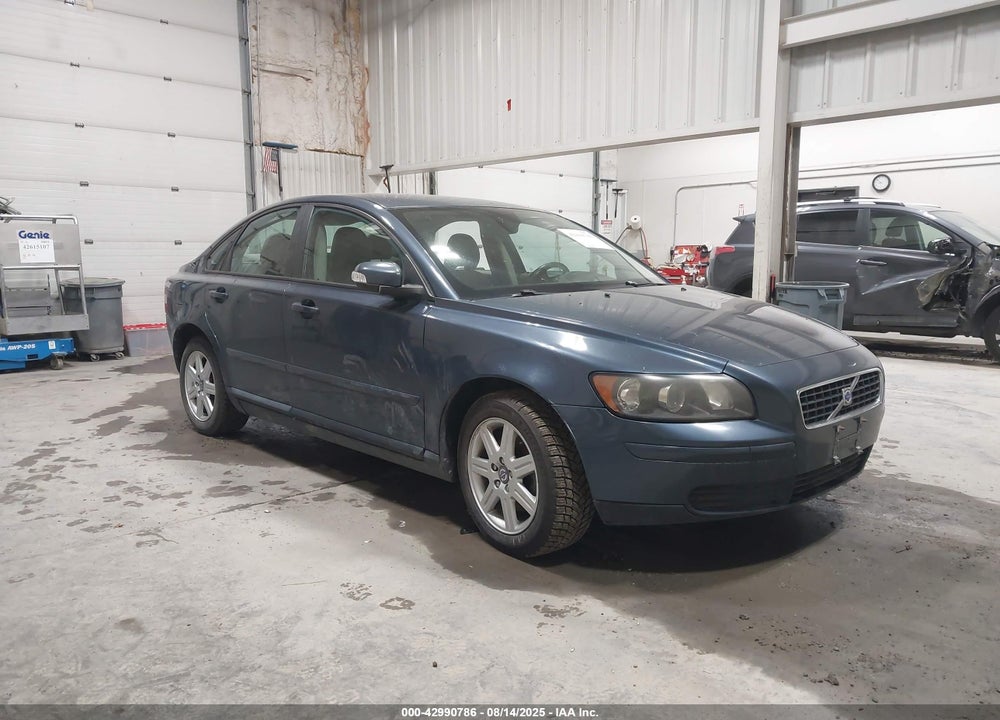 2007 VOLVO S40 2.4I VIN: YV1MS382X72307591