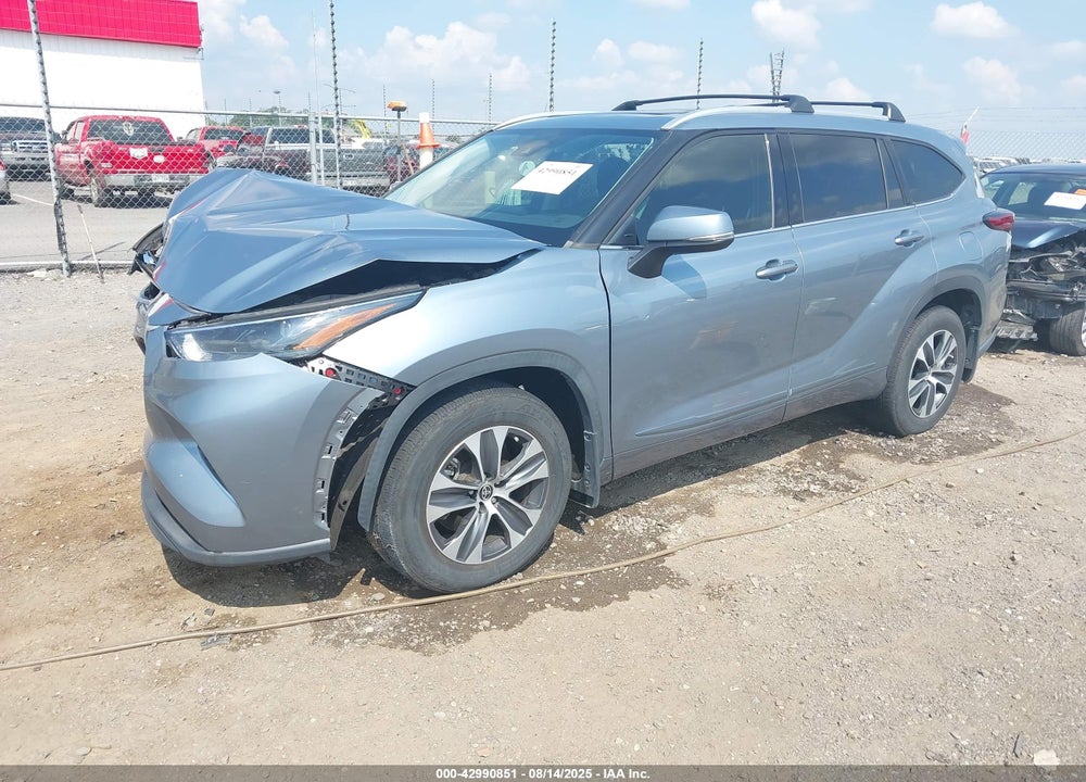 2022 TOYOTA HIGHLANDER VIN: 5TDGZRAH7NS093200