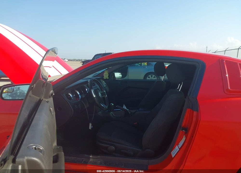 2014 FORD MUSTANG VIN: 1ZVBP8AM3E5321560