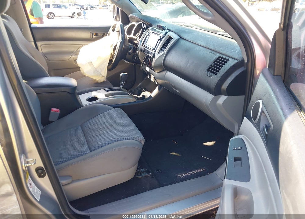2014 TOYOTA TACOMA VIN: 5TFLU4EN0EX090861