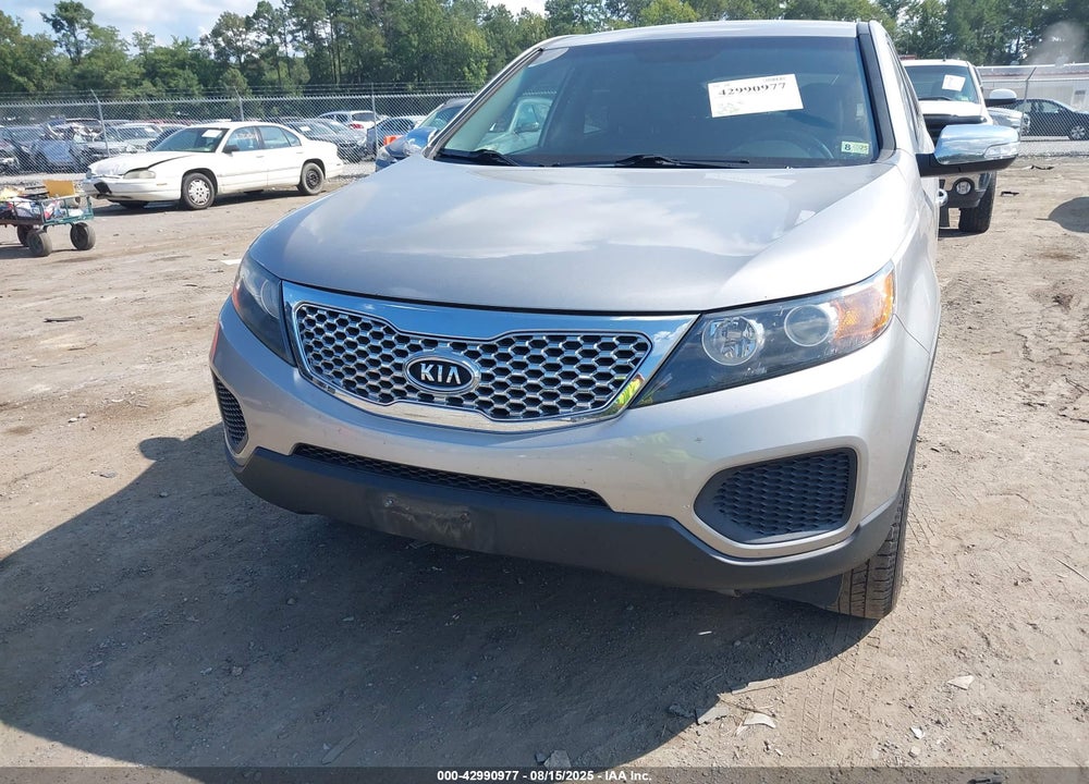 2013 KIA SORENTO LX VIN: 5XYKT3A13DG399561