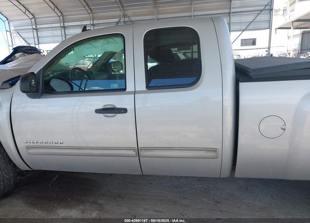 2010 CHEVROLET SILVERADO 1500 LT VIN: 1GCSKSE32AZ131509