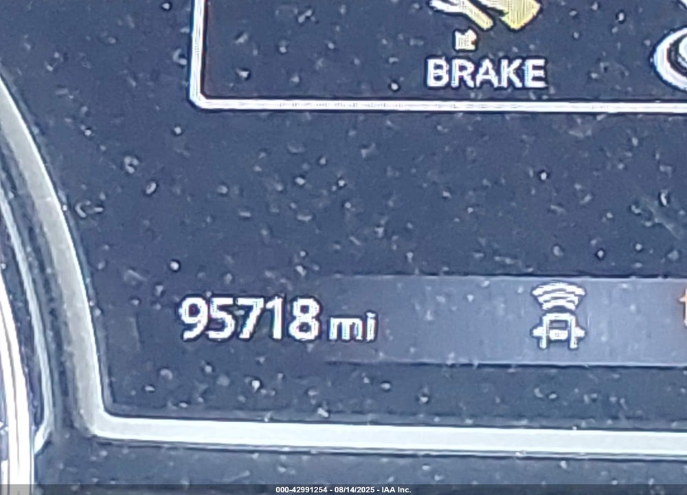 2018 NISSAN PATHFINDER VIN: 5N1DR2MN5JC664735