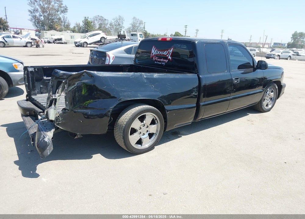 2005 CHEVROLET SILVERADO 1500 LS VIN: 2GCEC19T451234704