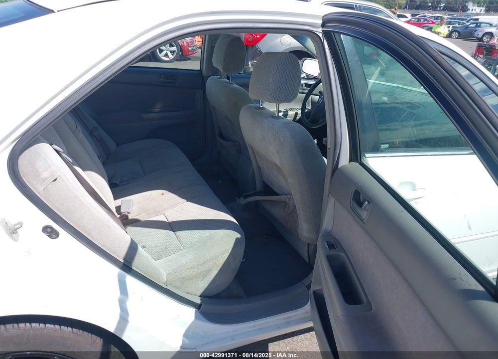 2004 TOYOTA CAMRY LE VIN: 4T1BE30K94U266169