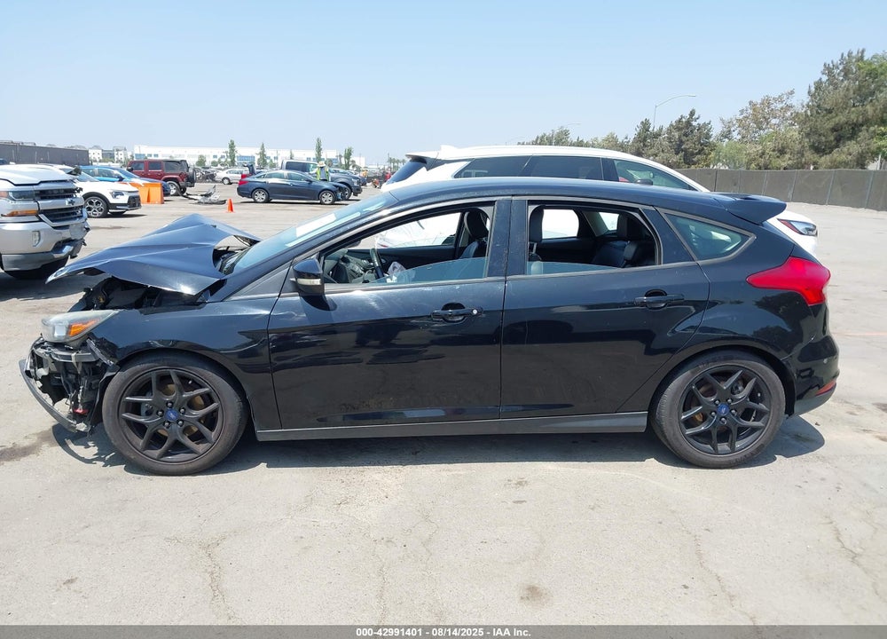 2016 FORD FOCUS SE VIN: 1FADP3K27GL311369