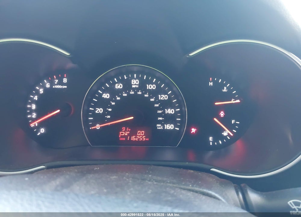 2014 KIA SORENTO LX VIN: 5XYKTCA65EG523374