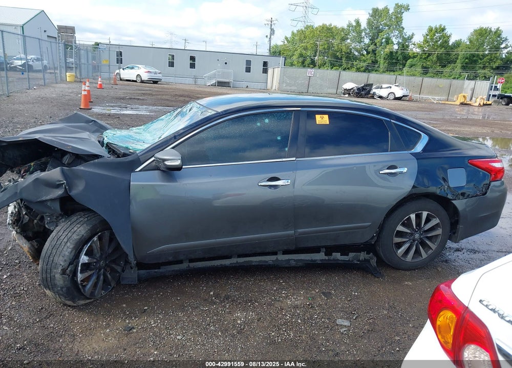 2017 NISSAN ALTIMA VIN: 1N4AL3AP2HN362456