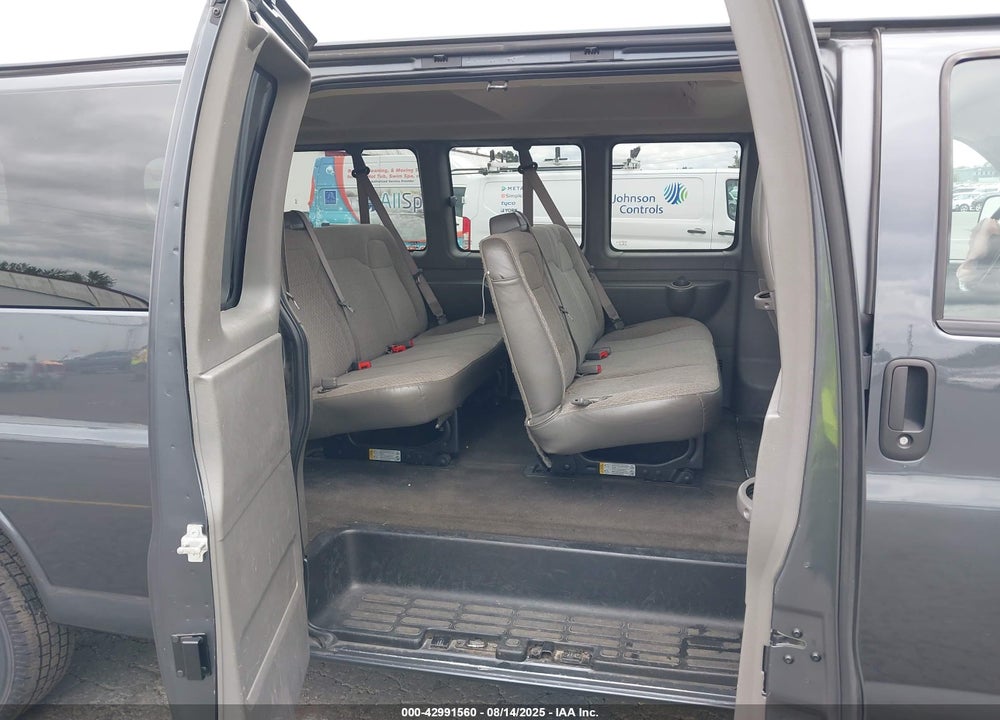 2017 CHEVROLET EXPRESS 3500 LT VIN: 1GAZGPFF8H1274682