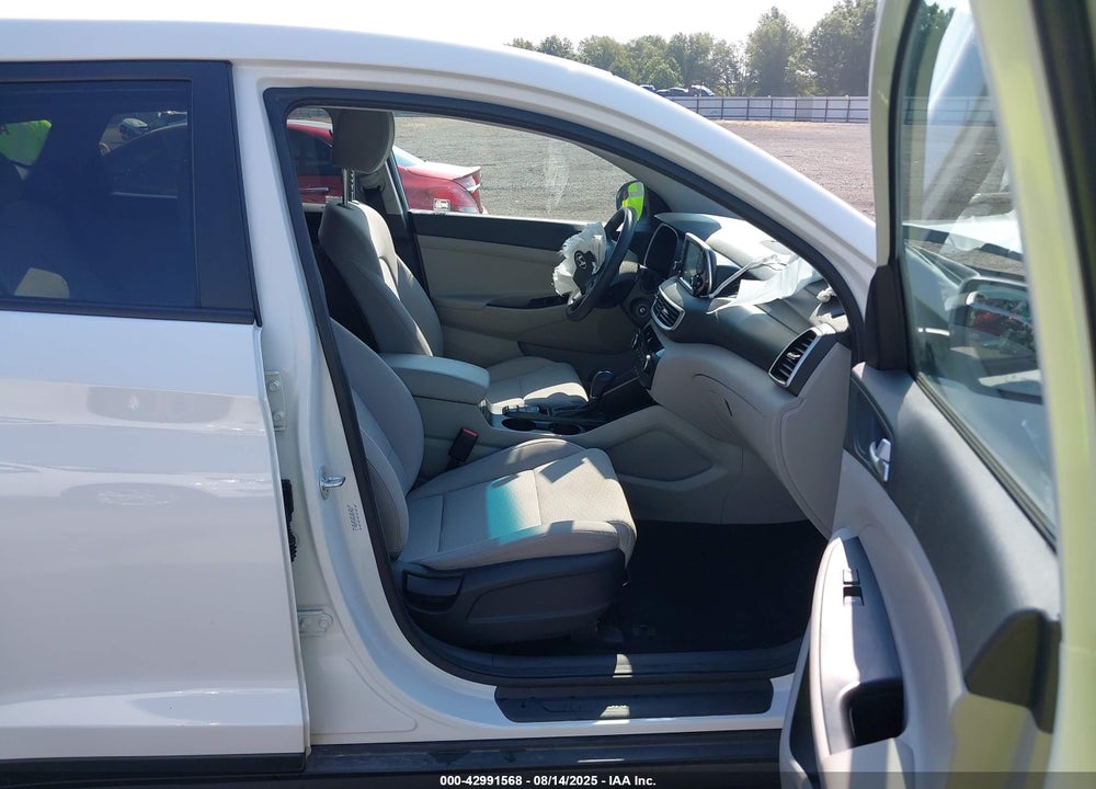 2021 HYUNDAI TUCSON VIN: KM8J23A44MU315394