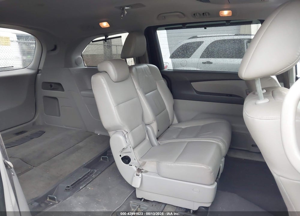 2011 HONDA ODYSSEY TOURING/TOURING ELITE VIN: 5FNRL5H9XBB009288