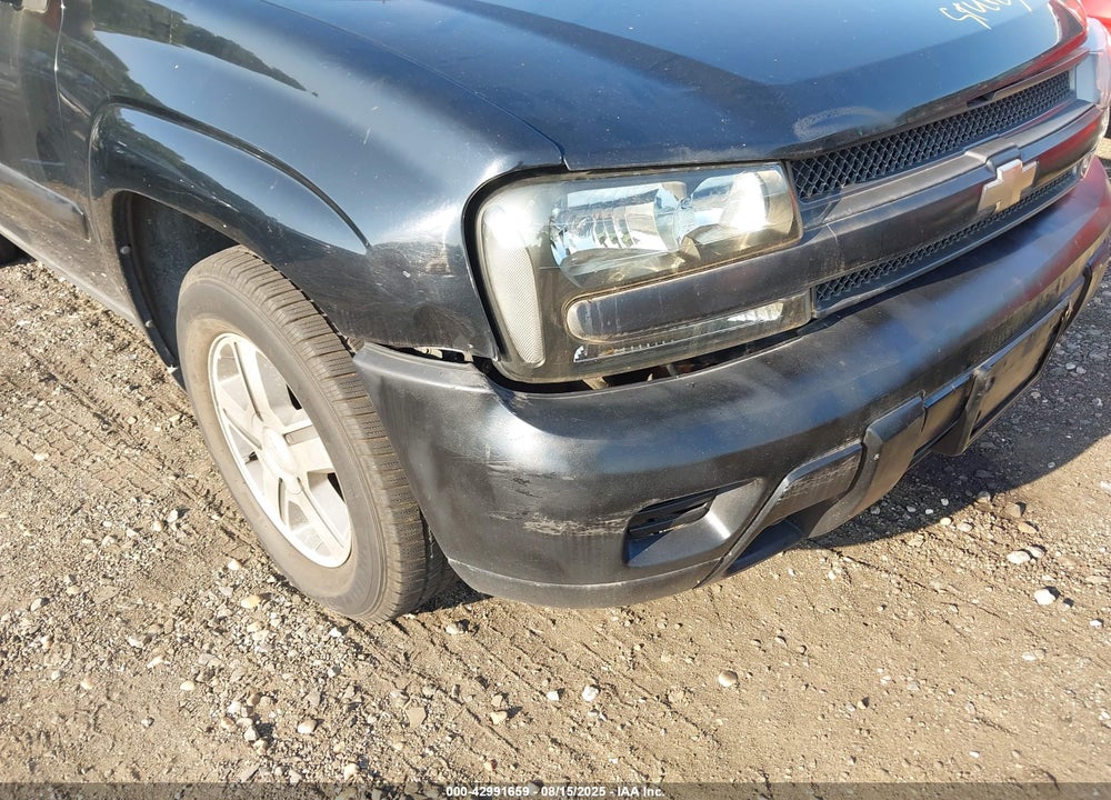 2005 CHEVROLET TRAILBLAZER LT VIN: 1GNDT13S152306087