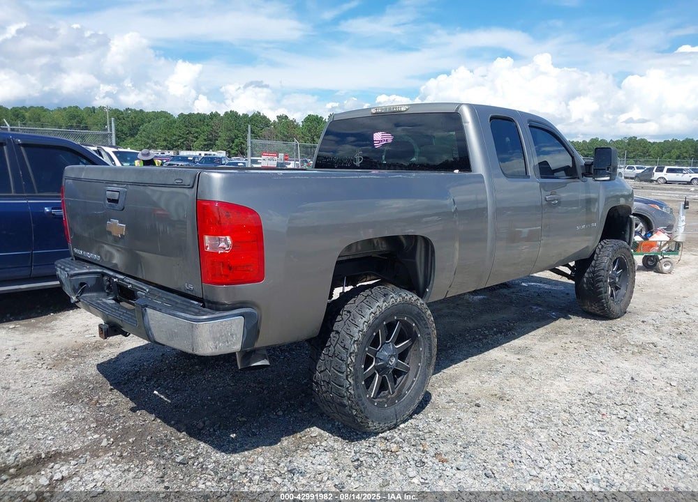 2008 CHEVROLET SILVERADO 1500 LS VIN: 1GCEC19C58Z318090