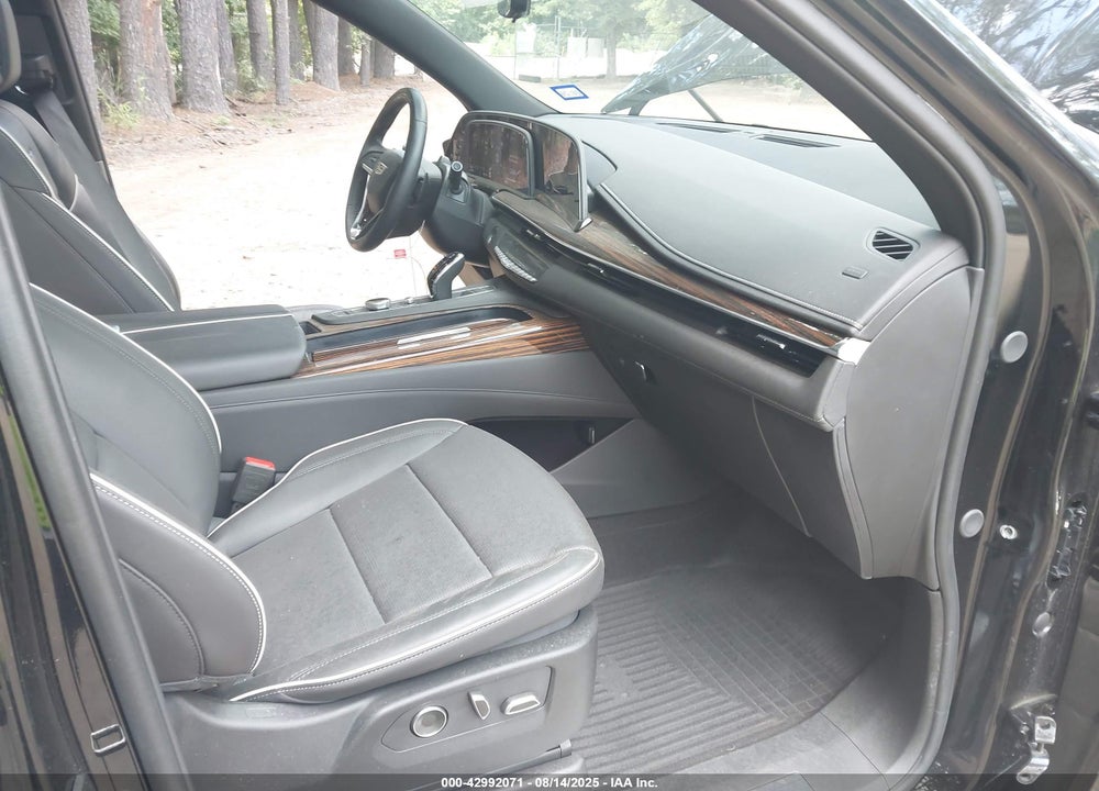 2024 CADILLAC ESCALADE ESV VIN: 1GYS3KKL2RR250457