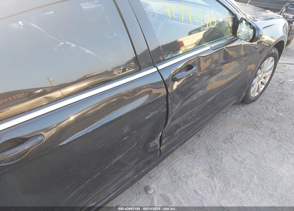 2010 CHRYSLER SEBRING VIN: 1C3CC5FB4AN207557