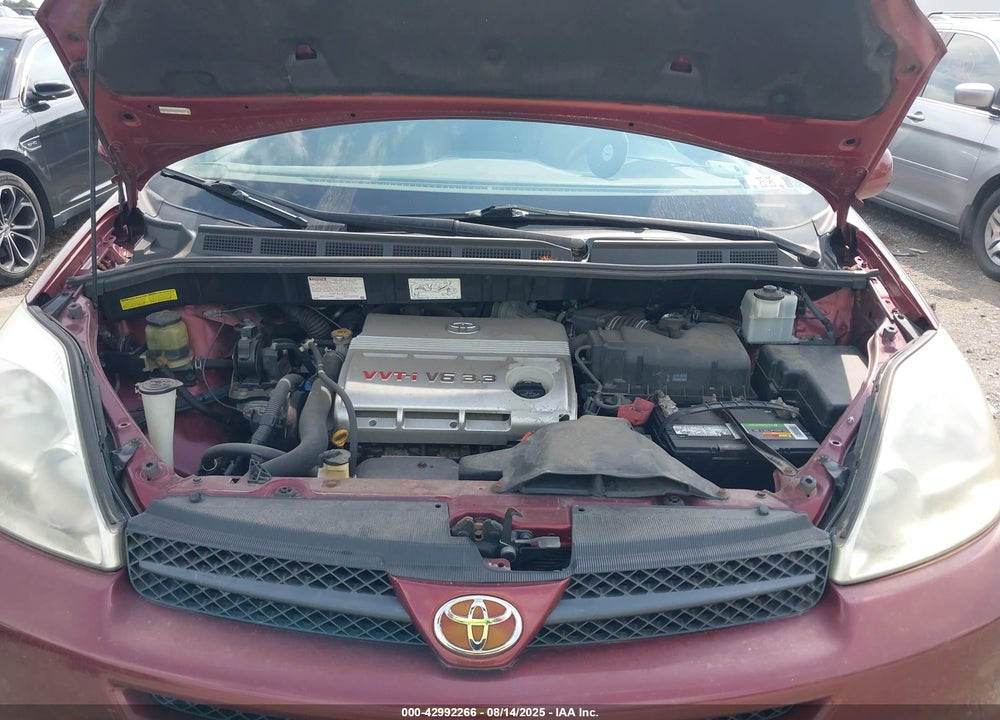 2004 TOYOTA SIENNA XLE VIN: 5TDZA22C44S203726