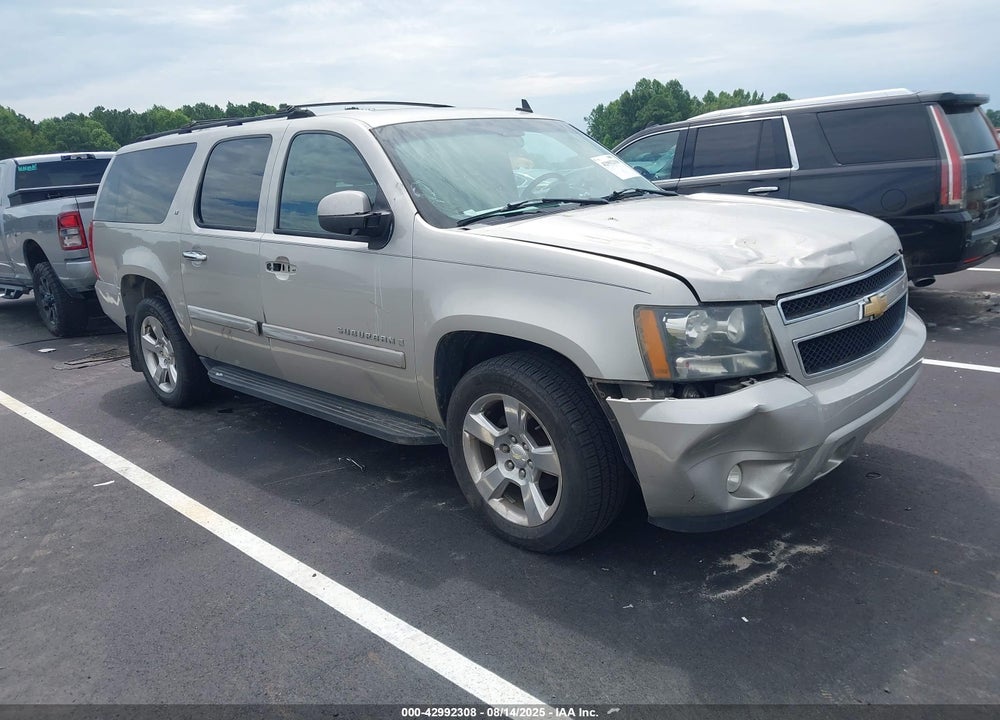 2007 CHEVROLET SUBURBAN 1500 LT VIN: 1GNFC16047R237148